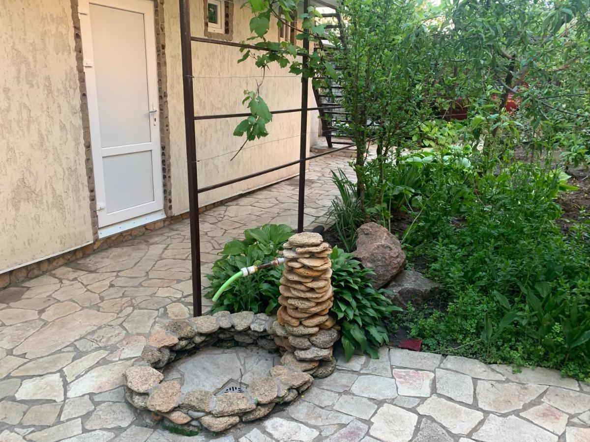 Guest House Dacha Nova Dofinivka Экстерьер фото